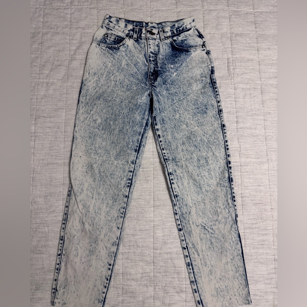 Levi’s Vintage Acid Wash Mom Jeans